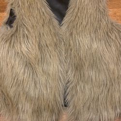 Girls Size 10 Faux Fur Vests Thumbnail