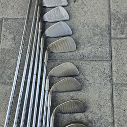 Set Of Ping Eye 2 Irons + Green Bag