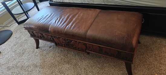 Free end of bed bench
