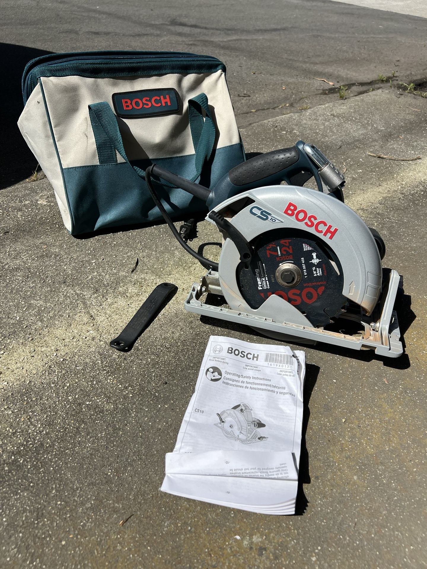 Circular Saw - Bosch CS10