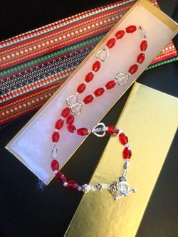 Fashion jewelry ✨❤️✨ Red crystals and glass beads necklace with silver Hearts ♥️
