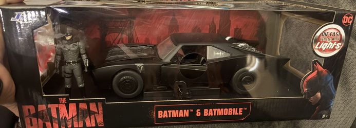 New in box DC Die-cast The Batman (Batman and Batmobile) with lights PUO near Cedar and Shepherd