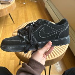 travis 1 lows black have all sizes 