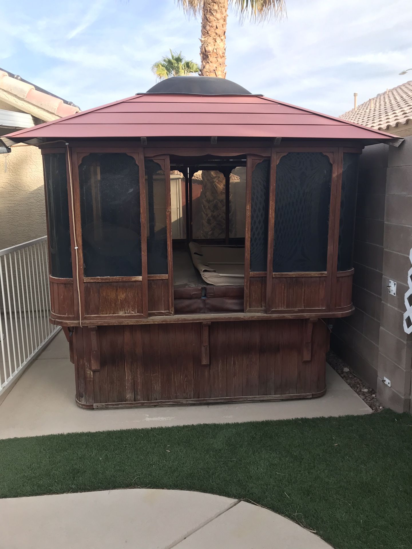 Hot tub gazebo