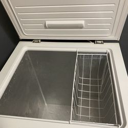 Insignia Deep Freezer