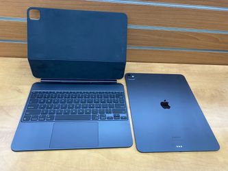 Apple iPad Pro 13-inch (M4) with 512GB of storage in Space Black, currently running iPadOS 17.5.1.