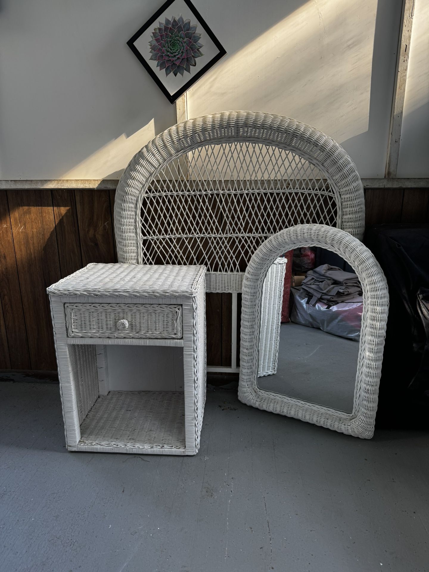 White Wicker Twin Bedroom Set