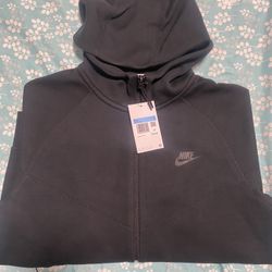 BRAND NEW NIKE SPORTSWEAR TECH FLEECE WINDRUNNER