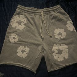 brand new denim tear shorts xl