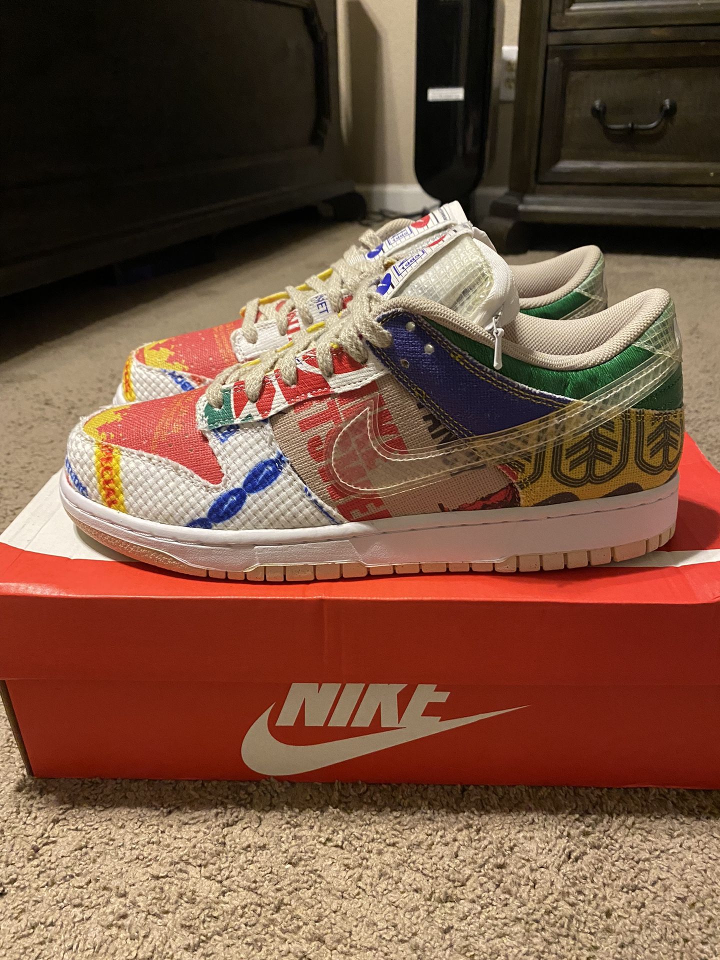 Nike Dunk Low “ City Market” Size 9.5 Men