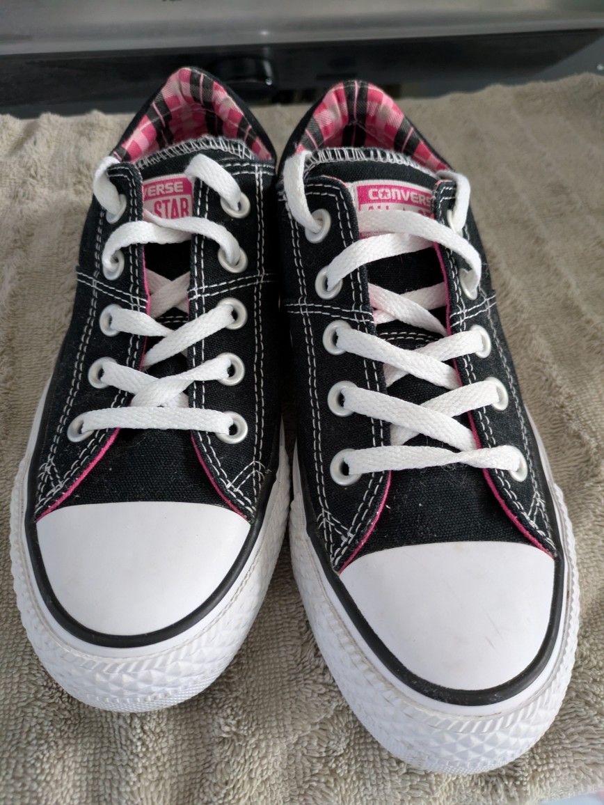 Ladies Converse Sneakers