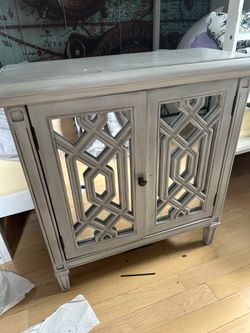 Dresser/credenza
