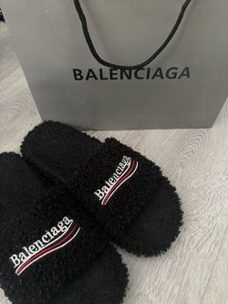 black balenci slides