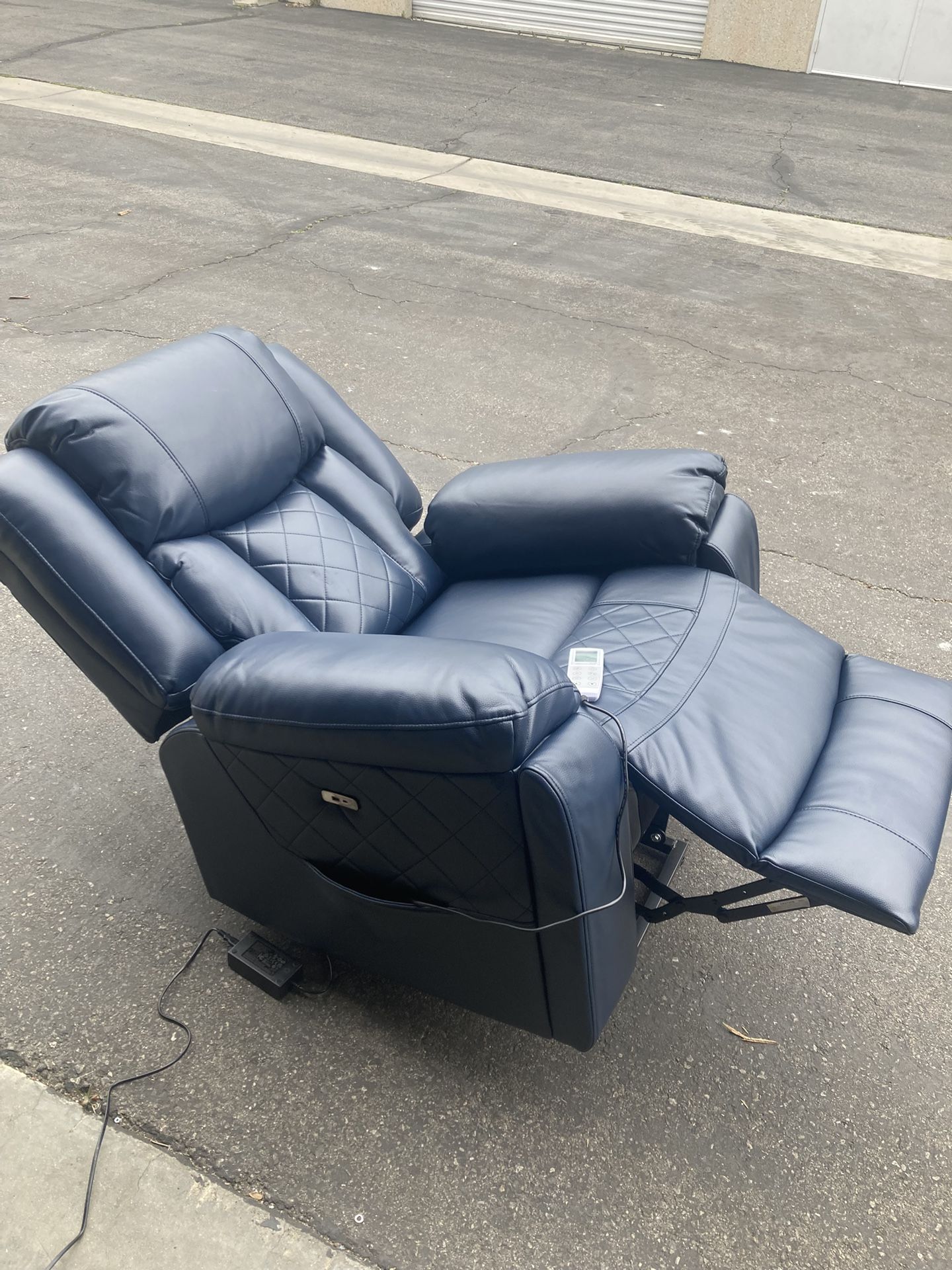 Electric Power Recline/lift Chair NEW