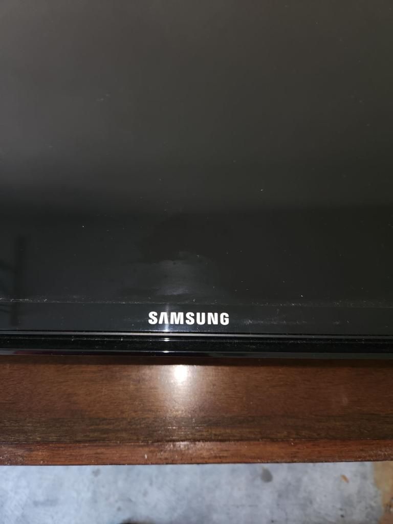Samsung Smart tv 36 Inch