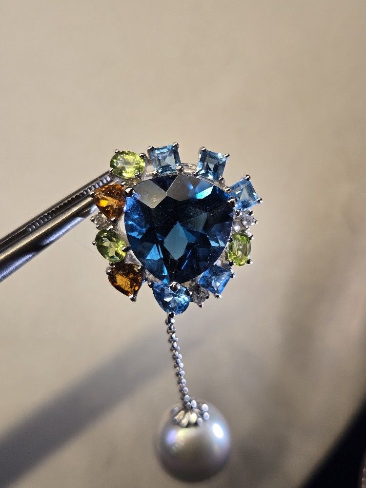 One 14k White Gold Blue Topaz Citrine Peridot. Diamond And Cultured Pearl Pendant