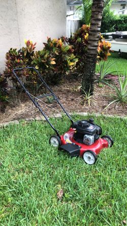 Push mower in great shape needs nothing