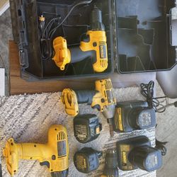 4 DeWalt 12V Cordless Drill/Driver with 4 Battery & 3 Charger - Whole Set