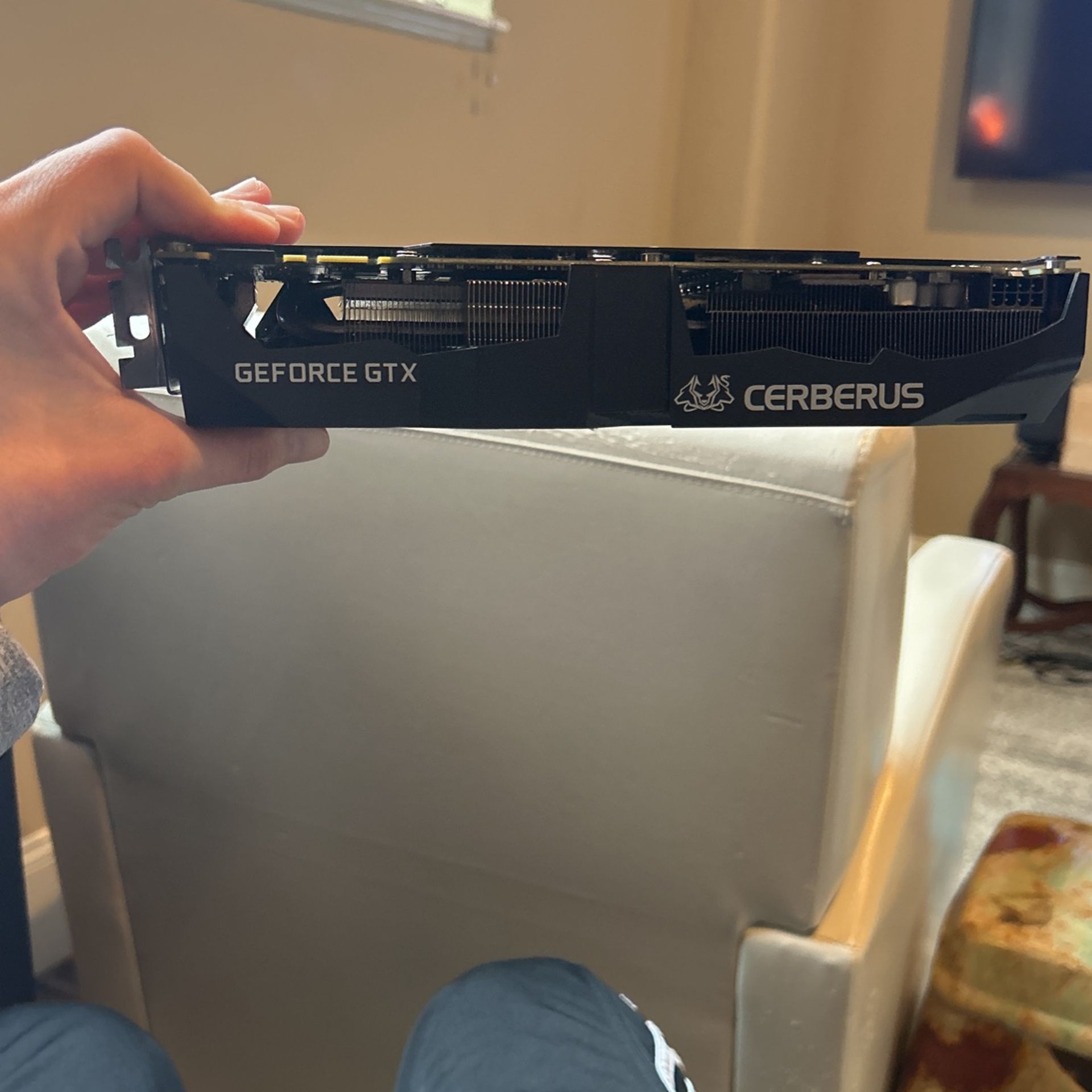 NVIDIA 1070i GTX 8 GB ASUS CERBERUS