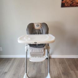 Chicco Baby High Chair – Adjustable, Easy Clean