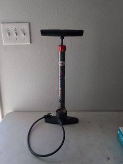 Bell Jury Bicycle Floor Pump with Pressure Gauge