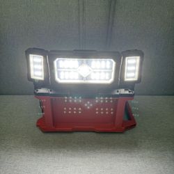 Milwaukee M18 Packout Light/Charger 