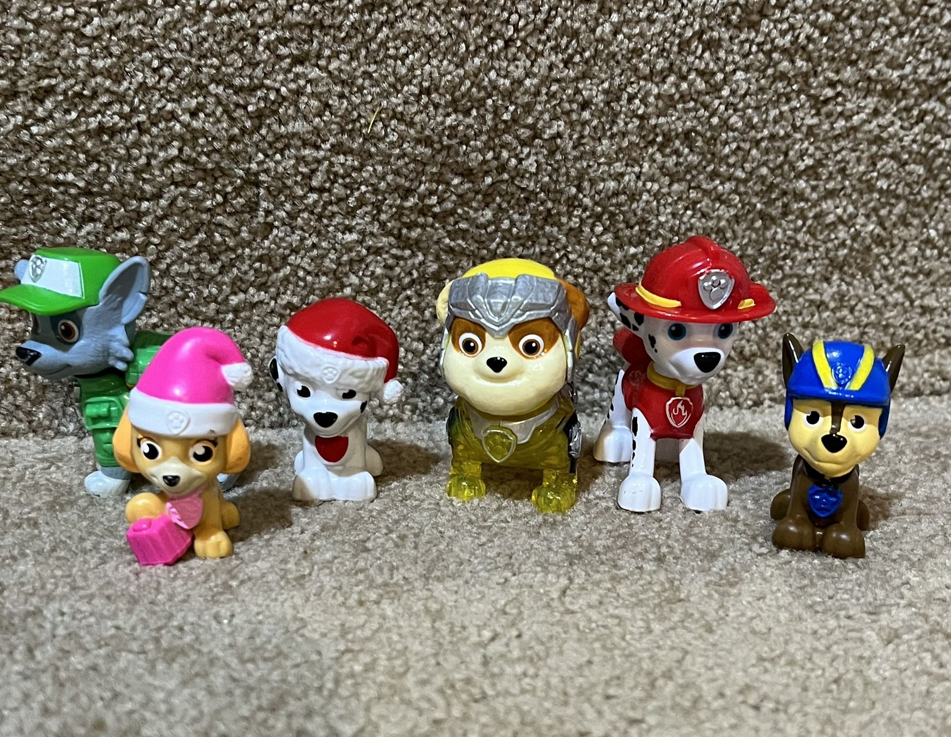 Paw Patrol Lot of 6 Figures Chase Marshall Rubble Skye Ricky Pvc Christmas