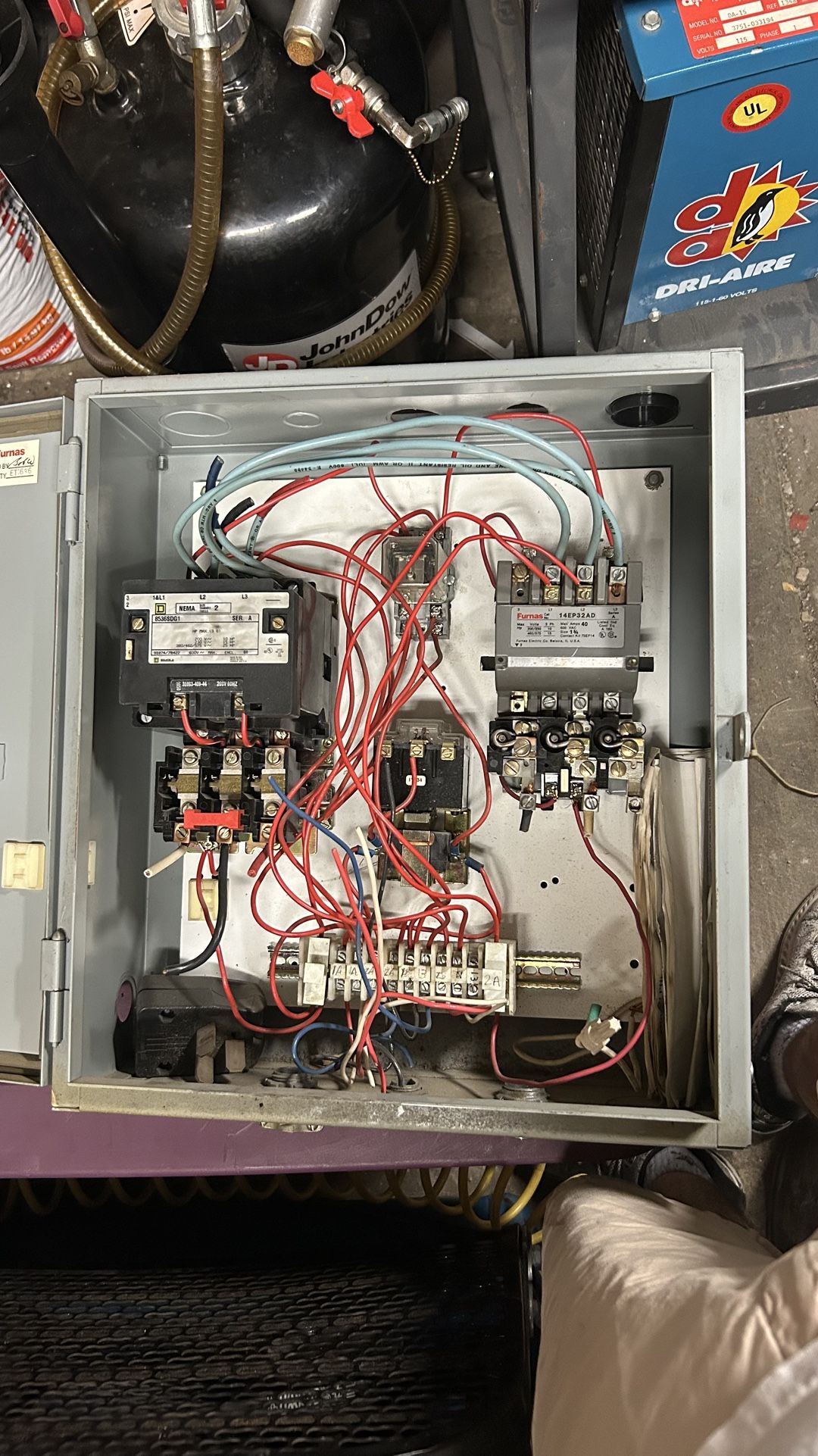 Furnas Electrical Switchover