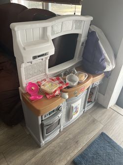 Toy Kitchen & Accessories