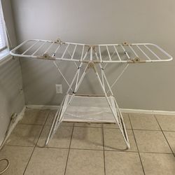 Clothes rack