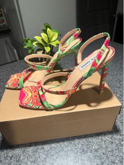Steve Madden Grade Multi Women’s Heels Brand New