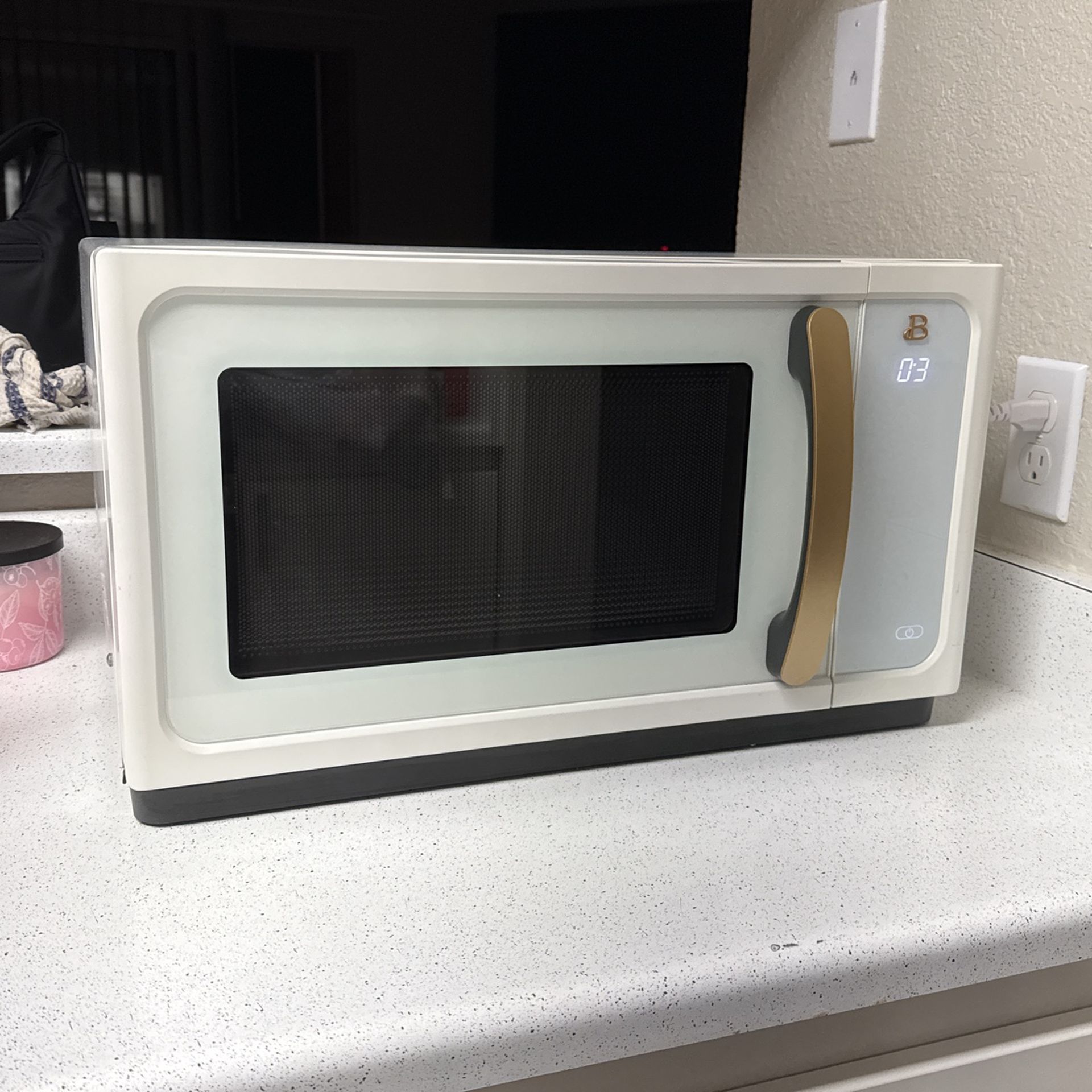 DREW BARRYMORE MICROWAVE
