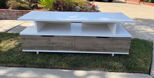 60” TV Stand Free