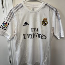 Real Madrid 15/16 Men’s Size Small