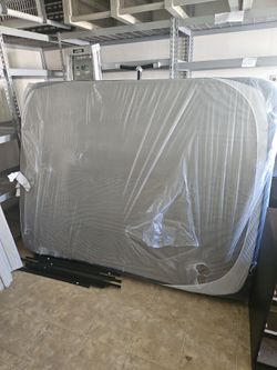 Mattress  costco Brand Queen size with metal base frame