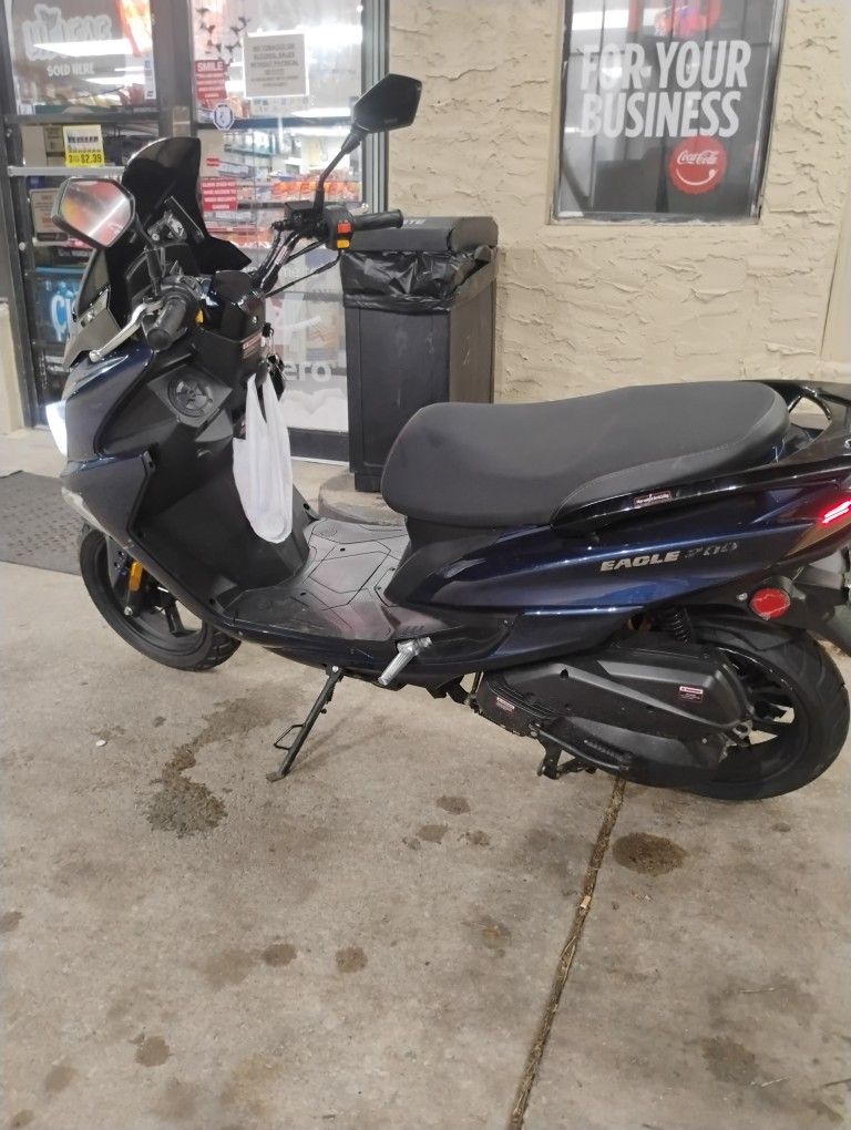 Eagle Scooter 200cc