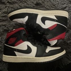 Jordan 1 mid