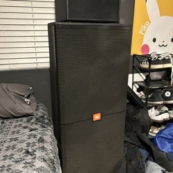 JBL SRX700