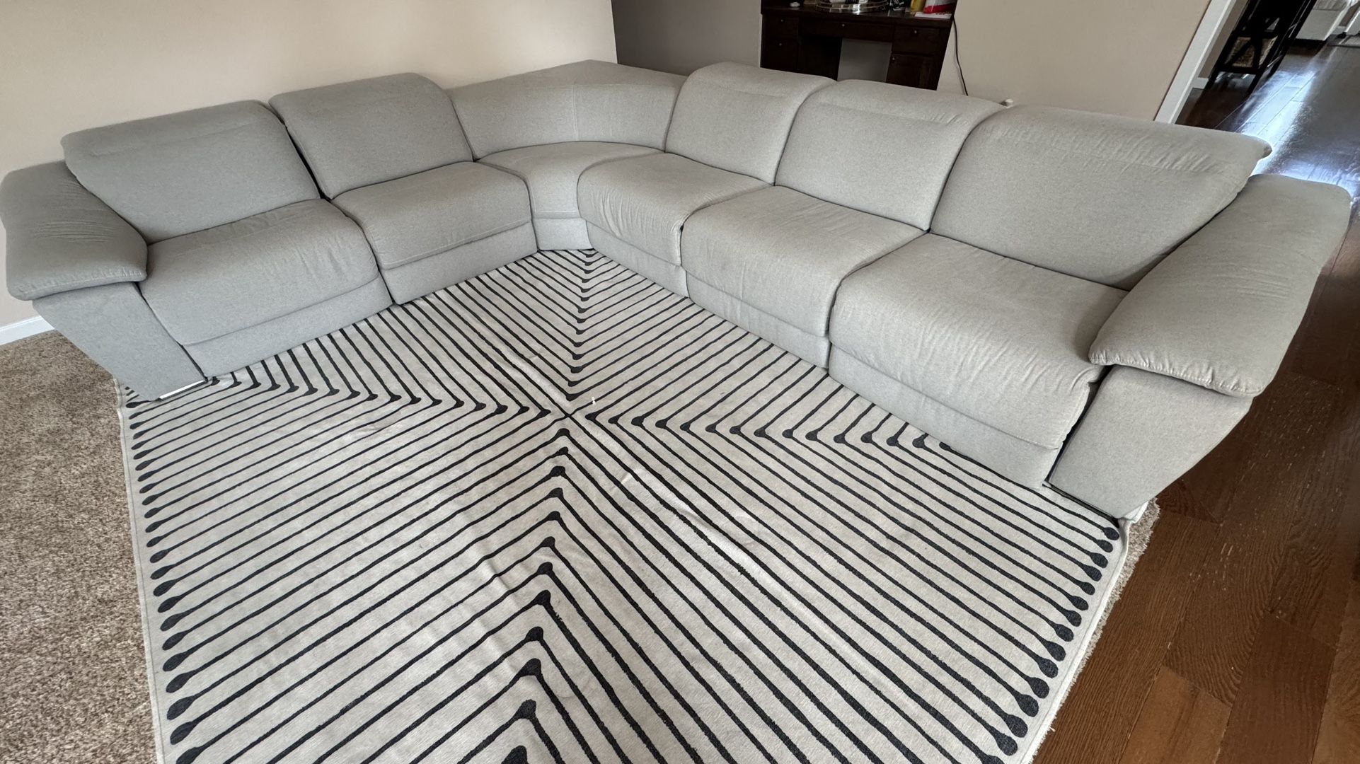 6 Pieces dual Power Recliner Sofa -$700