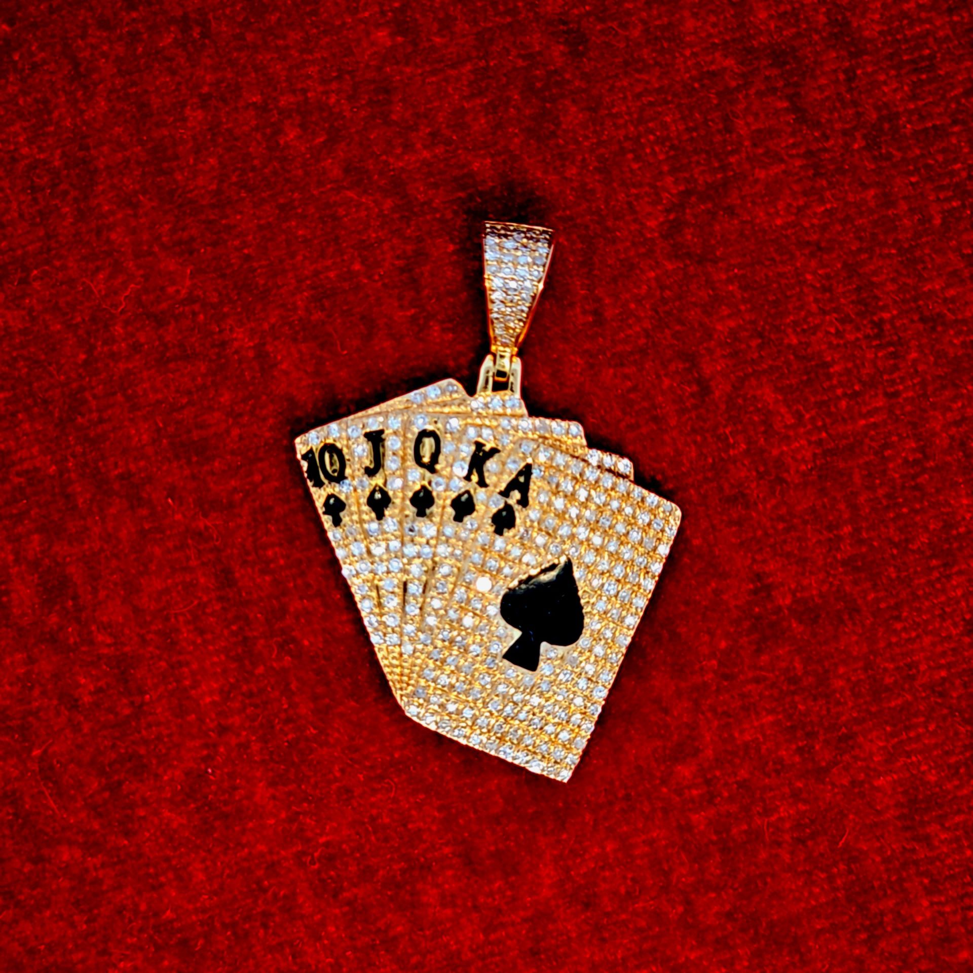 Glamorous Playing Cards Pendant 10K Yellow Gold 0.90ctw Diamond