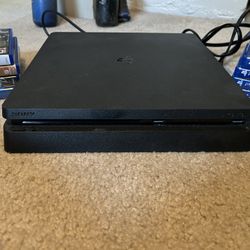 PlayStation 4 ( PS4)