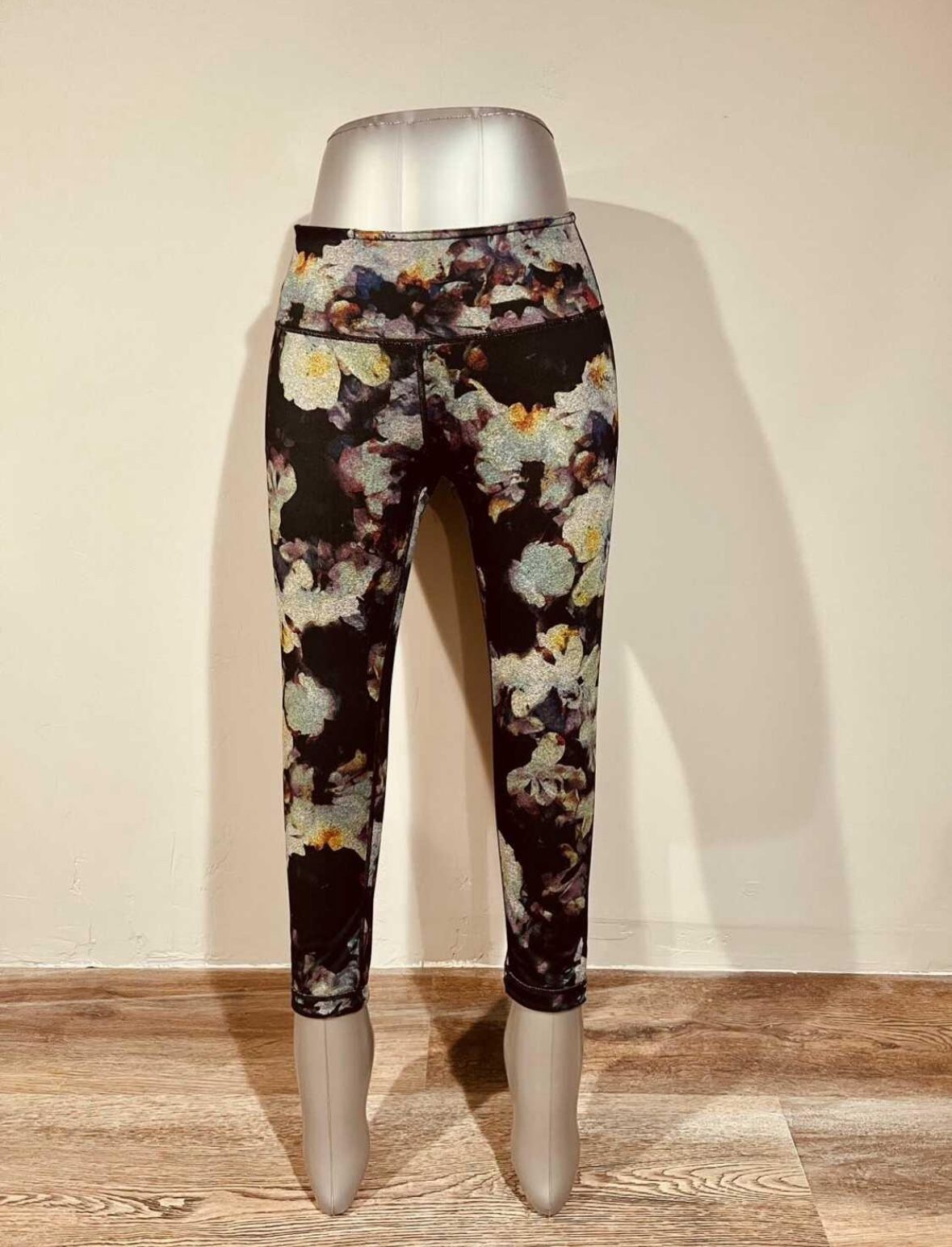 Small Reversible Leggings with Pocket