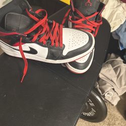 Jordan 1’s Mid
