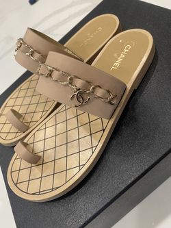 S19 Chanel Beige Flat Toe Ring Thong