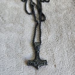 Thor's Hammer Mjolnir Black Gun Metal Necklace And Pendant 