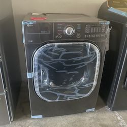 New LG Gas Dryer 7.4 Cubic Feet 