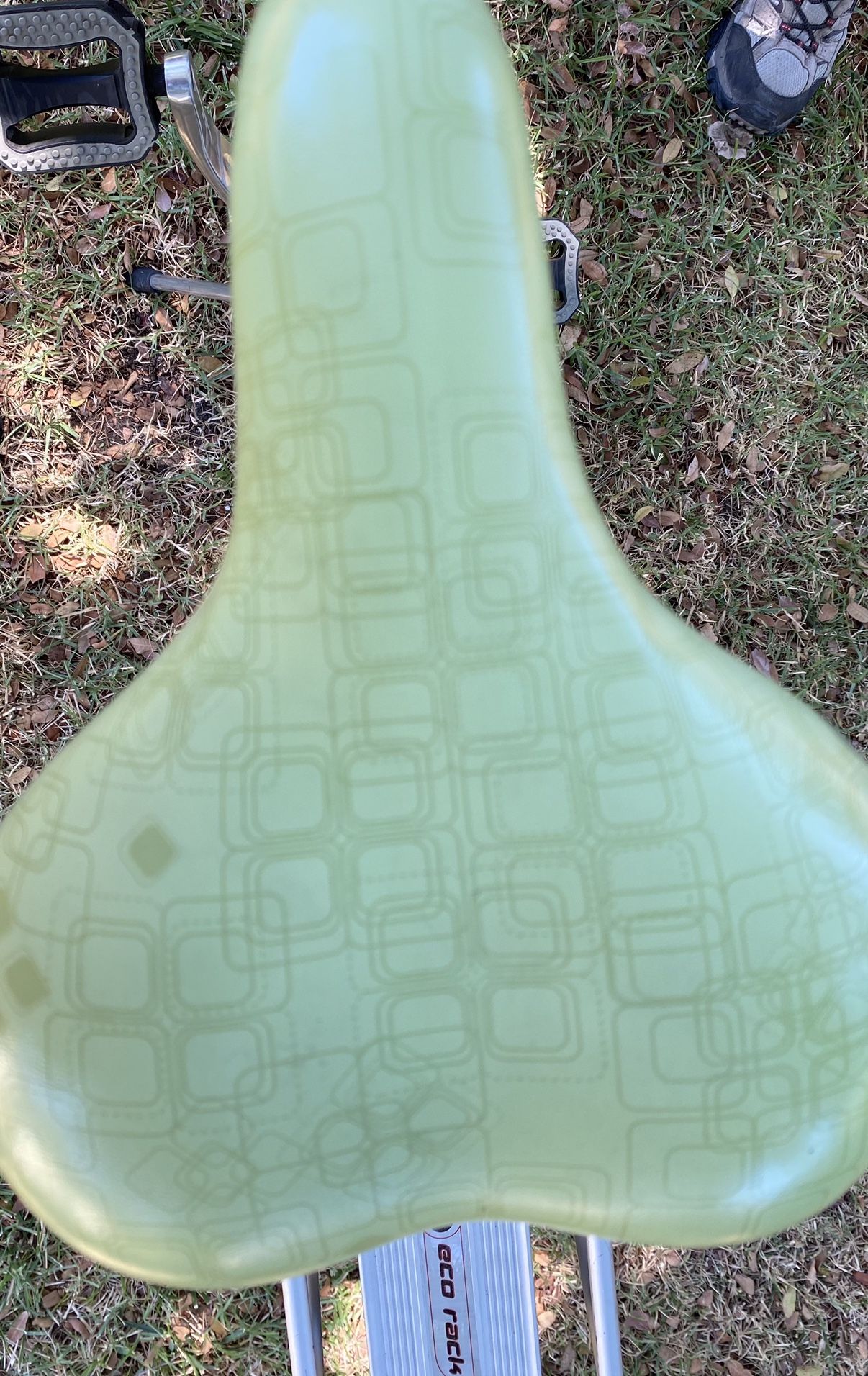 REI Women’s Novara Mia Bicycle, Plus Panniers, Rack, And Lock for Sale