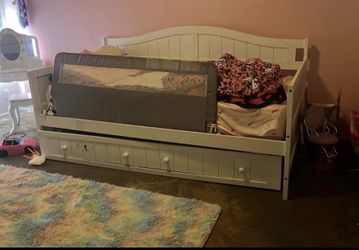Twin Bed With Trundle