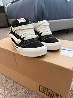 Vans knu school