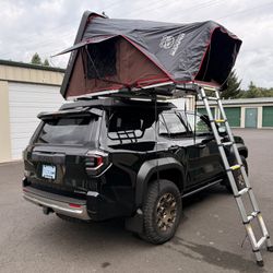 iKamper Skycamp Mini Rooftop Tent – Good Condition